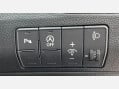 Hyundai i30 1.6 CRDi Blue Drive Style Nav Euro 5 (s/s) 5dr 33