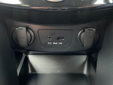 Hyundai i30 1.6 CRDi Blue Drive Style Nav Euro 5 (s/s) 5dr 38