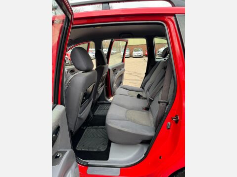 Hyundai Matrix 1.6 GSi Euro 4 5dr 39