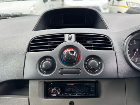 Renault Kangoo 1.5 ML19 dCi FWD L2 H1 3dr 30