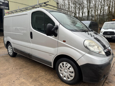 Vauxhall Vivaro 2.5 2900 CDTi FWD L1 4dr 4
