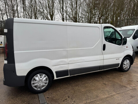 Renault Trafic 1.9 TD dCi LL29 4dr 10