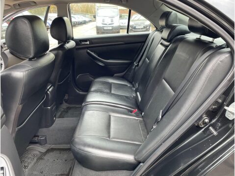 Toyota Avensis 2.2 D-4D T Spirit 5dr 14
