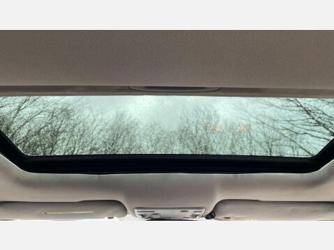 Toyota Avensis 2.2 D-4D T Spirit 5dr 18