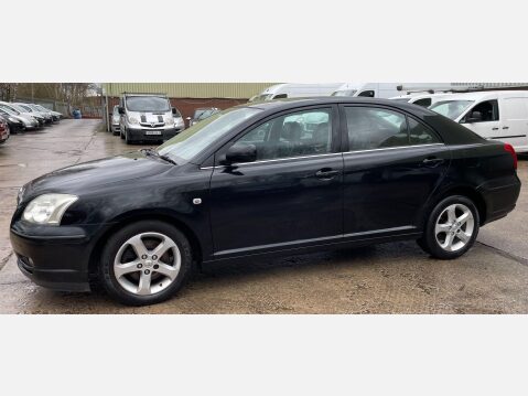 Toyota Avensis 2.2 D-4D T Spirit 5dr 23