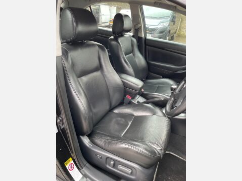 Toyota Avensis 2.2 D-4D T Spirit 5dr 30