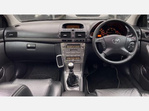 Toyota Avensis 2.2 D-4D T Spirit 5dr 37