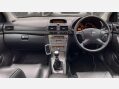 Toyota Avensis 2.2 D-4D T Spirit 5dr 37