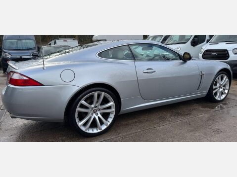 Jaguar XK 4.2 V8 Auto Euro 4 2dr 9