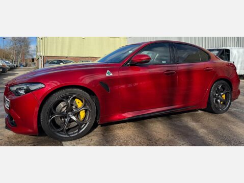 Alfa Romeo Giulia 2.9 V6 Bi-Turbo Quadrifoglio Auto Euro 6 (s/s) 4dr 23