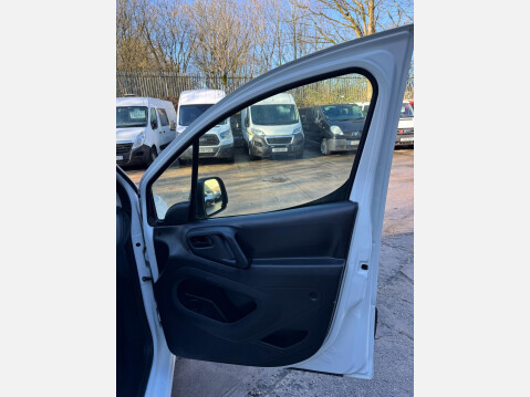 Peugeot Partner 1.6 HDi 850 S L1 4dr 28