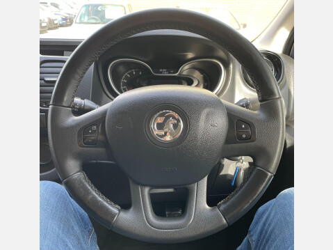 Vauxhall Vivaro 1.6 CDTi 2900 Sportive L2 H1 Euro 6 5dr 29