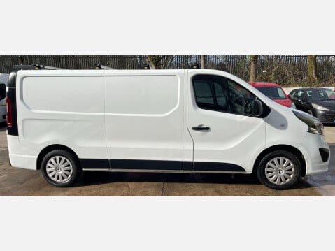 Vauxhall Vivaro 1.6 CDTi 2900 Sportive L2 H1 Euro 6 5dr 8