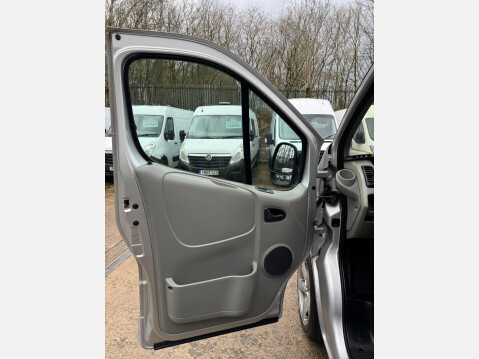 Nissan Primastar 1.9 dCi 2900 SE L1 H1 4dr 23