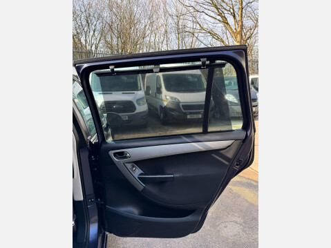 Citroen Grand C4 Picasso 1.6 HDi VTR+ EGS6 Euro 4 5dr 28