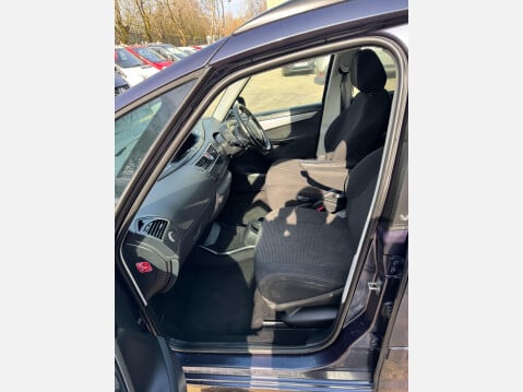 Citroen Grand C4 Picasso 1.6 HDi VTR+ EGS6 Euro 4 5dr 41