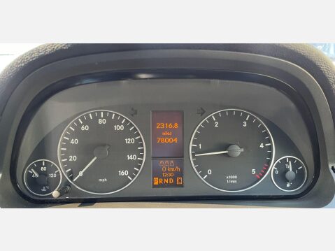 Mercedes-Benz A Class 2.0 A160 CDI Elegance SE CVT 5dr 31