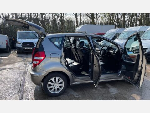Mercedes-Benz A Class 2.0 A160 CDI Elegance SE CVT 5dr 9