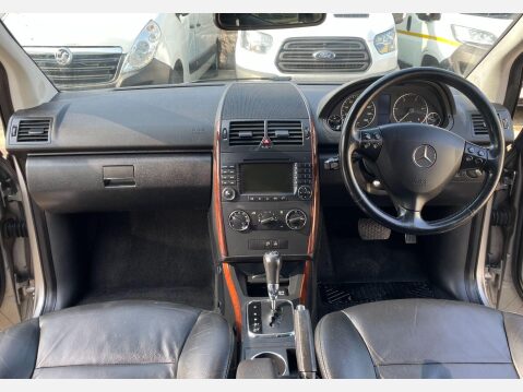 Mercedes-Benz A Class 2.0 A160 CDI Elegance SE CVT 5dr 32