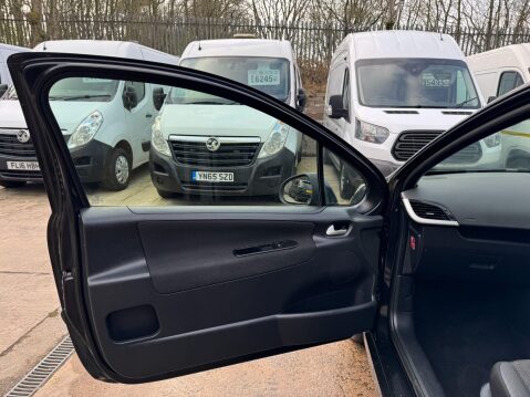 Peugeot 207 1.4 VTi S Euro 4 3dr (A/C) 29