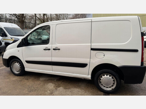 Peugeot Expert 2.0 HDi Professional L1 H1 4dr 17