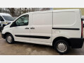 Peugeot Expert 2.0 HDi Professional L1 H1 4dr 17
