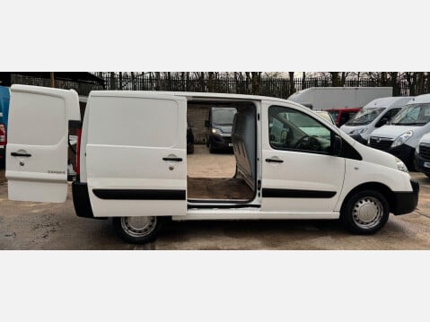 Peugeot Expert 2.0 HDi Professional L1 H1 4dr 9