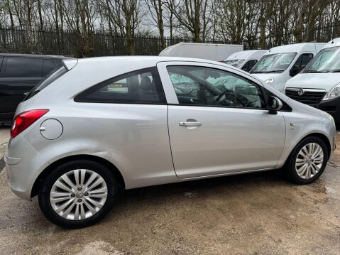 Vauxhall Corsa 1.2 16V Excite Euro 5 3dr (A/C) 8