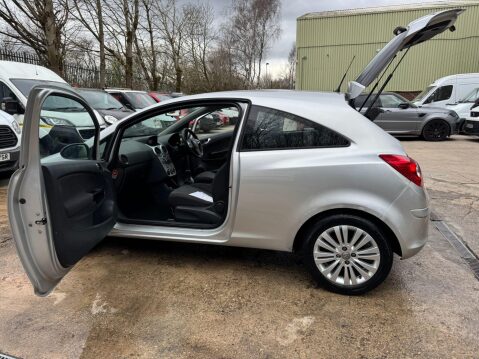 Vauxhall Corsa 1.2 16V Excite Euro 5 3dr (A/C) 17