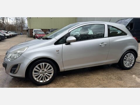 Vauxhall Corsa 1.2 16V Excite Euro 5 3dr (A/C) 19