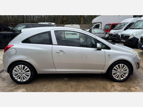 Vauxhall Corsa 1.2 16V Excite Euro 5 3dr (A/C) 7