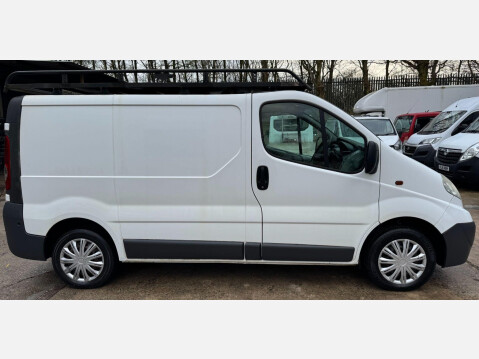 Vauxhall Vivaro 2.0 2700 CDTi FWD L1 4dr 7