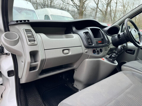Vauxhall Vivaro 2.0 2700 CDTi FWD L1 4dr 31