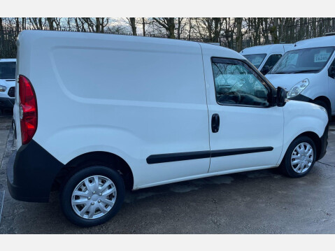 Vauxhall Combo 1.3 CDTi 2000 16v FWD L1 H1 3dr 8