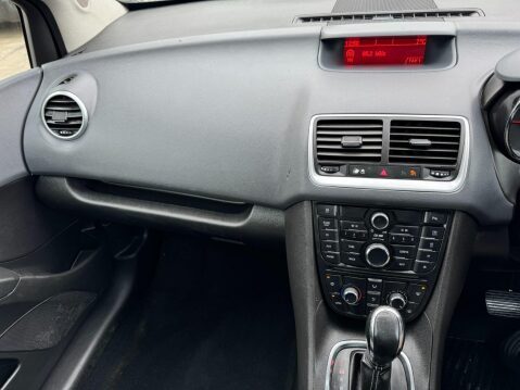 Vauxhall Meriva 1.7 CDTi SE Auto Euro 5 5dr 29