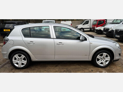 Vauxhall Astra 1.4i 16v Active 5dr 6