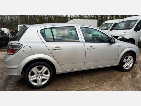 Vauxhall Astra 1.4i 16v Active 5dr 7