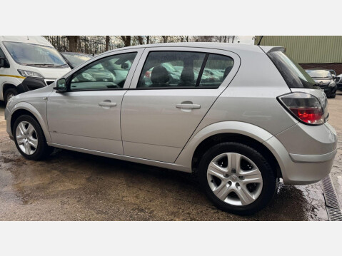 Vauxhall Astra 1.4i 16v Active 5dr 13