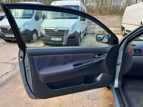 Toyota Corolla 1.4 VVT-i T3 3dr 31