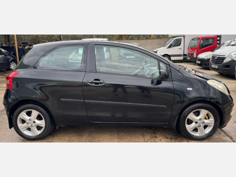 Toyota Yaris 1.3 VVT-i T Spirit 3dr 6