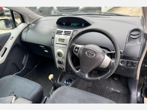 Toyota Yaris 1.3 VVT-i T Spirit 3dr 24
