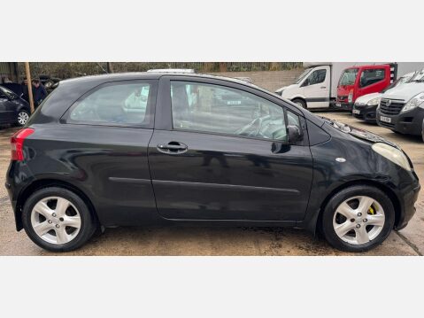 Toyota Yaris 1.3 VVT-i T Spirit 3dr 6