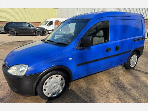 Vauxhall Combo 1.7 Di 2000 3dr 25