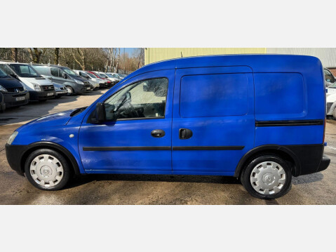 Vauxhall Combo 1.7 Di 2000 3dr 19