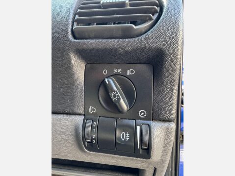 Vauxhall Combo 1.7 Di 2000 3dr 33