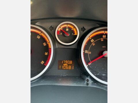 Vauxhall Corsa 1.2i 16v SXi 3dr 27