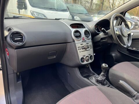Vauxhall Corsa 1.2i 16v SXi 3dr 35