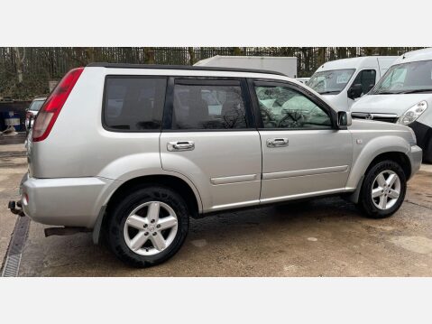 Nissan X-Trail 2.2 dCi SVE 5dr 10