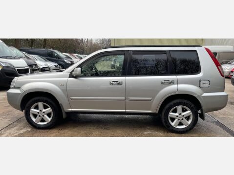 Nissan X-Trail 2.2 dCi SVE 5dr 19