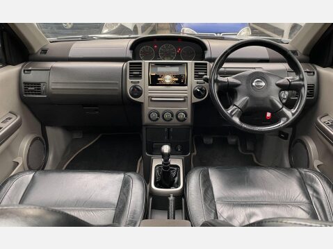 Nissan X-Trail 2.2 dCi SVE 5dr 31